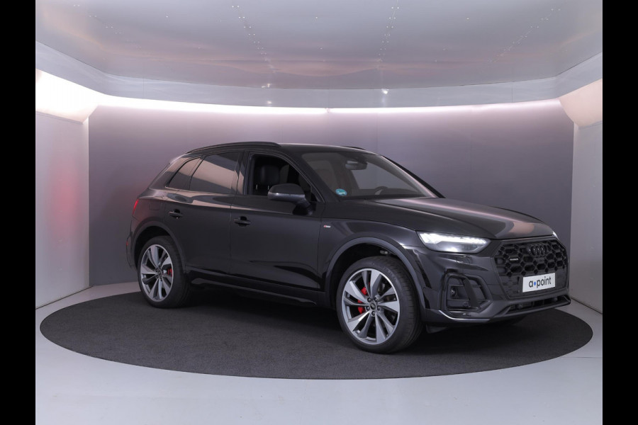 Audi Q5 50 TFSI e S edition Competition 299pk | Panoramadak | Head up Display | Trekhaak | B&O Audio | Elektrisch verstelbare voorstoelen