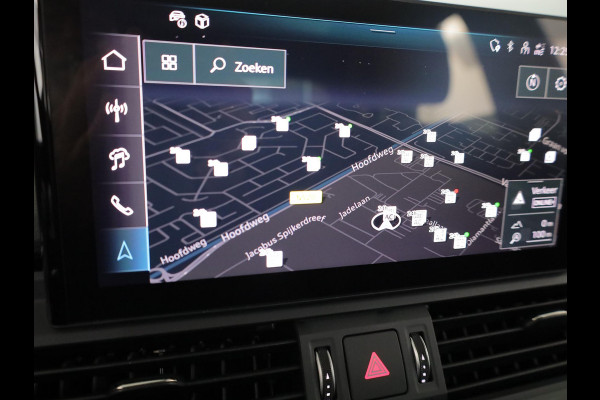 Audi Q5 50 TFSI e S edition Competition 299pk | Panoramadak | Head up Display | Trekhaak | B&O Audio | Elektrisch verstelbare voorstoelen