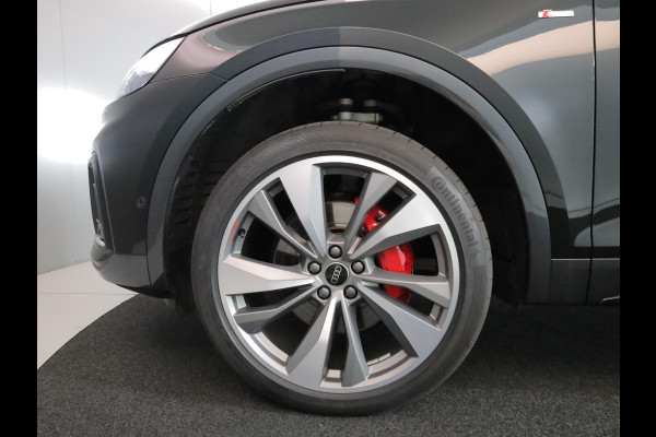 Audi Q5 50 TFSI e S edition Competition 299pk | Panoramadak | Head up Display | Trekhaak | B&O Audio | Elektrisch verstelbare voorstoelen