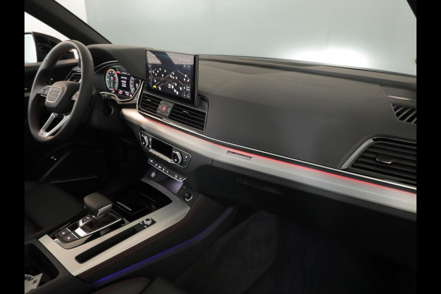Audi Q5 50 TFSI e S edition Competition 299pk | Panoramadak | Head up Display | Trekhaak | B&O Audio | Elektrisch verstelbare voorstoelen
