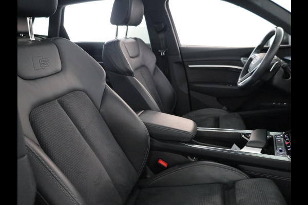 Audi e-tron 55 quattro S edition 95 kWh 408 pk | SOH 95,66% | Navigatie | Panoramadak | Parkeersensoren | Achteruitrijcamera | Matrix LED koplampen | Stoelverwarming | S-Line |