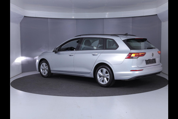 Volkswagen Golf 1.5 eTSI Life VARIANT 150PK DSG | Navigatie | Stoelverwarming | Trekhaak |