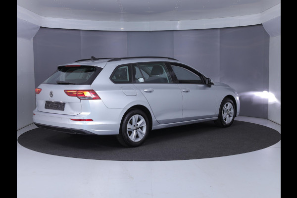 Volkswagen Golf 1.5 eTSI Life VARIANT 150PK DSG | Navigatie | Stoelverwarming | Trekhaak |