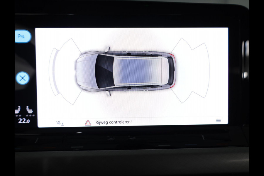 Volkswagen Golf 1.5 eTSI Life VARIANT 150PK DSG | Navigatie | Stoelverwarming | Trekhaak |