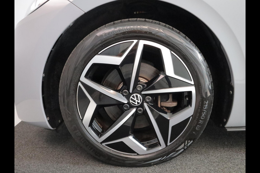 Volkswagen ID.3 Pro S 77 kWh Long Range 204PK | SOH 93,38% | Navigatie | Stoelverwarming | 19" LM velgen |
