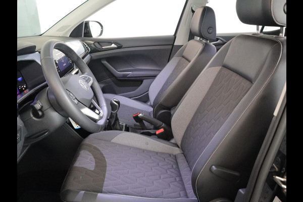Volkswagen T-Cross 1.0 TSI Life Edition Goal 95PK | Navigatie | Parkeersensoren voor en achter | Stoelverwarming |