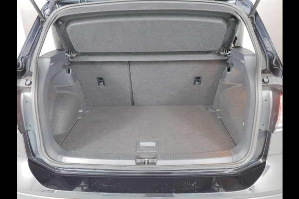 Volkswagen T-Cross 1.0 TSI Life Edition Goal 95PK | Navigatie | Parkeersensoren voor en achter | Stoelverwarming |