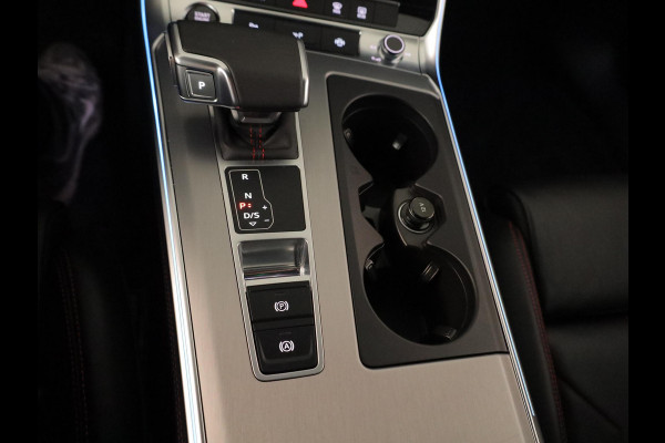 Audi A6 Avant 55 TFSI e quattro S edition Competition 367 pk S-tronic | Verlengde garantie | Navigatie | Panoramadak | Trekhaak (wegklapbaar) | Parkeersensoren (Park assist) | Rondomzicht camera | Lederen bekleding | S-Line |