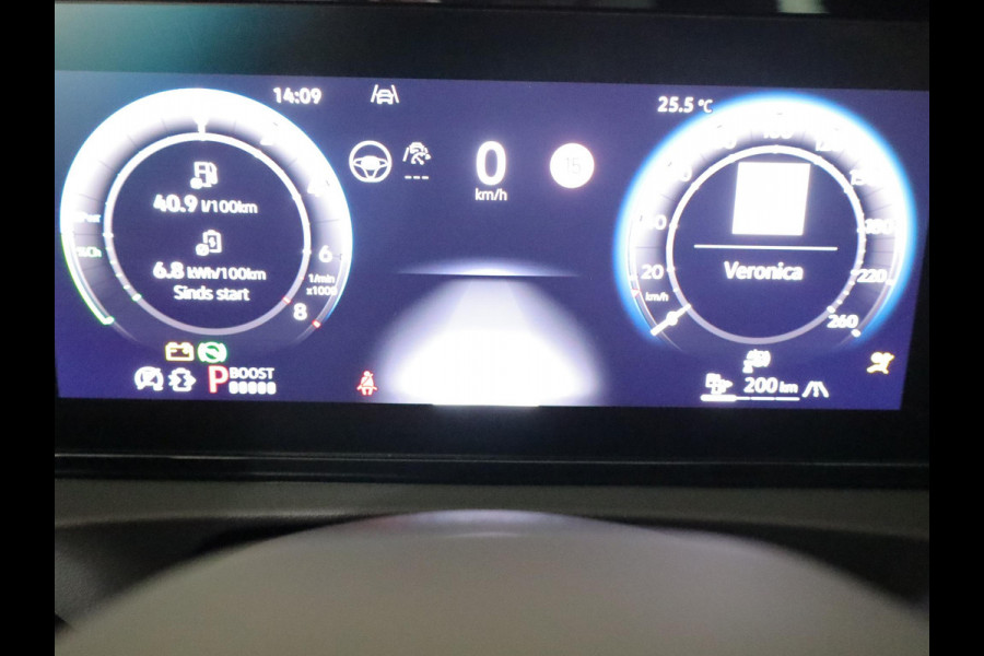Volkswagen Tiguan 1.5 eHybrid R-Line Edition 272 pk Automaat (DSG) | Verlengde garantie | Navigatie | Panoramadak | Trekhaak (wegklapbaar) | Parkeersensoren (Park assist) | Rondomzicht camera | Lederen bekleding | Stoelverwarming/ventilatie |