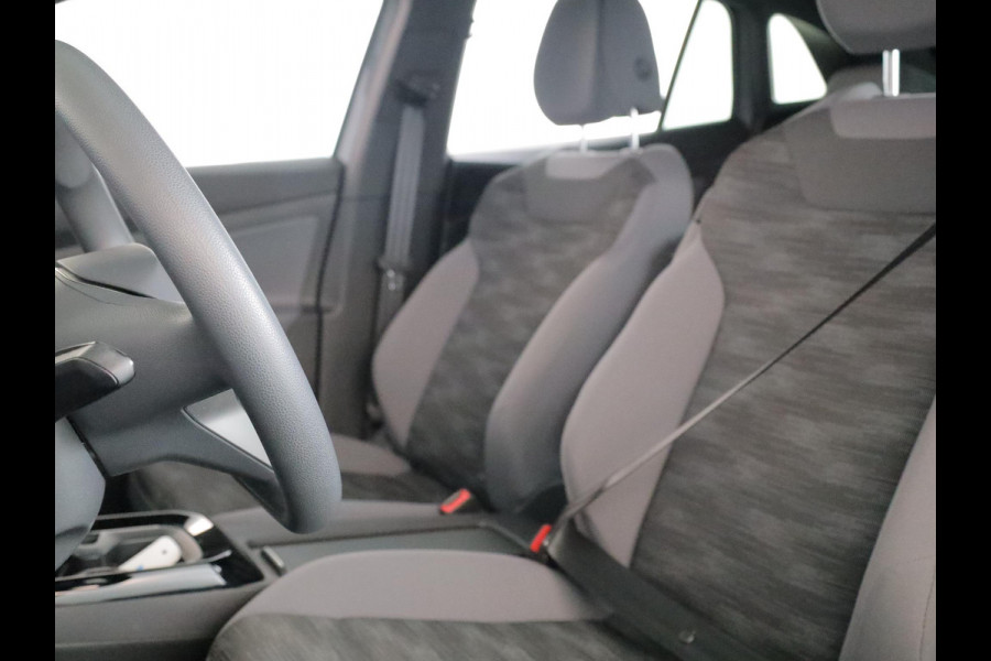 Volkswagen ID.4 Pro 77 kWh 204 PK | Navigatie | Keyless entry | Matrix koplampen | Parkeercamera |