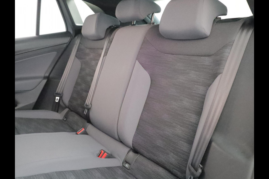 Volkswagen ID.4 Pro 77 kWh 204 PK | Navigatie | Keyless entry | Matrix koplampen | Parkeercamera |