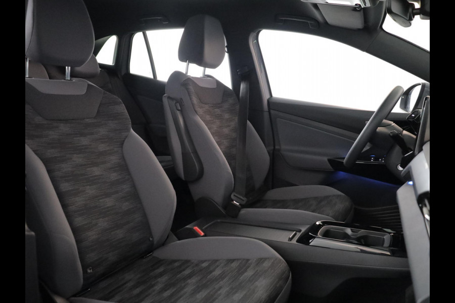 Volkswagen ID.4 Pro 77 kWh 204 PK | Navigatie | Keyless entry | Matrix koplampen | Parkeercamera |