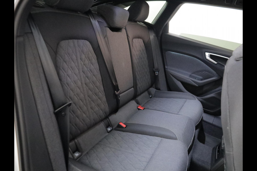 Audi A5 Avant 2.0 e-hybrid quattro S edition 299 pk S-tronic | Verlengde garantie | Navigatie | Parkeersensoren (Park assist) | Rondomzicht camera | Matrix LED koplampen | S-Line |