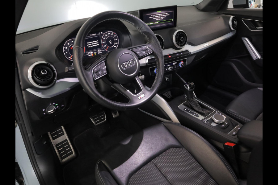 Audi Q2 35 TFSI S Edition 150 pk S-tronic | Navigatie | Trekhaak | Parkeersensoren achter | Matrix LED koplampen | S-Line |