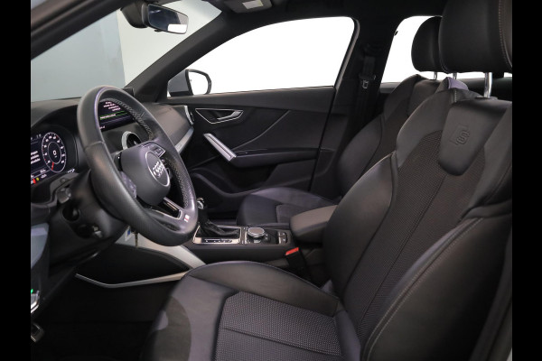 Audi Q2 35 TFSI S Edition 150 pk S-tronic | Navigatie | Trekhaak | Parkeersensoren achter | Matrix LED koplampen | S-Line |
