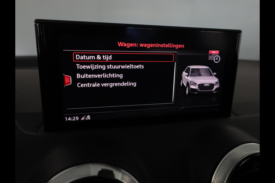 Audi Q2 35 TFSI S Edition 150 pk S-tronic | Navigatie | Trekhaak | Parkeersensoren achter | Matrix LED koplampen | S-Line |