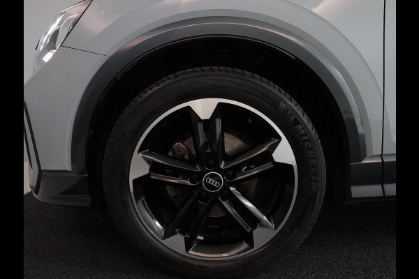Audi Q2 35 TFSI S Edition 150 pk S-tronic | Navigatie | Trekhaak | Parkeersensoren achter | Matrix LED koplampen | S-Line |