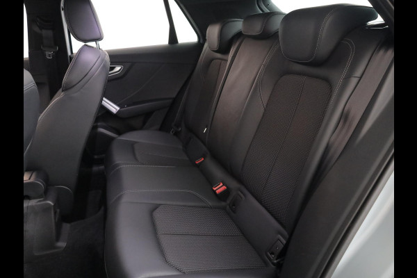 Audi Q2 35 TFSI S Edition 150 pk S-tronic | Navigatie | Trekhaak | Parkeersensoren achter | Matrix LED koplampen | S-Line |