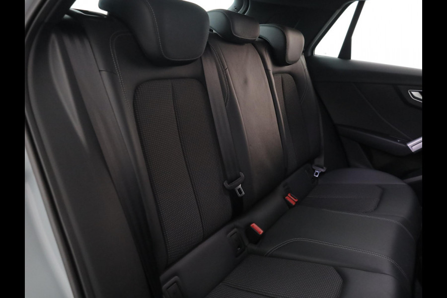 Audi Q2 35 TFSI S Edition 150 pk S-tronic | Navigatie | Trekhaak | Parkeersensoren achter | Matrix LED koplampen | S-Line |