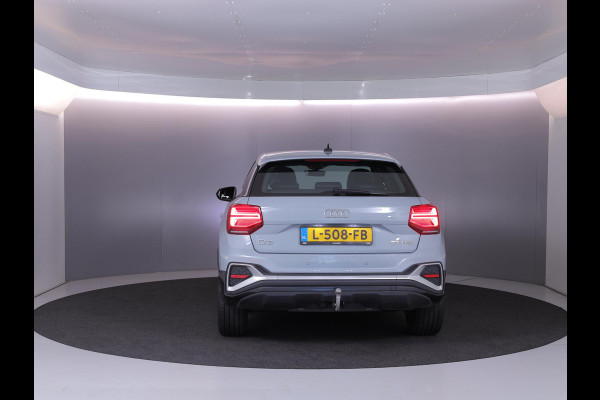 Audi Q2 35 TFSI S Edition 150 pk S-tronic | Navigatie | Trekhaak | Parkeersensoren achter | Matrix LED koplampen | S-Line |