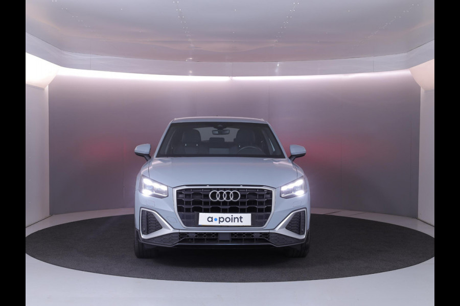 Audi Q2 35 TFSI S Edition 150 pk S-tronic | Navigatie | Trekhaak | Parkeersensoren achter | Matrix LED koplampen | S-Line |