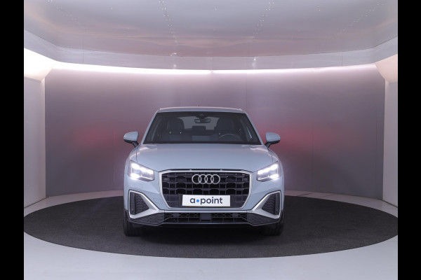 Audi Q2 35 TFSI S Edition 150 pk S-tronic | Navigatie | Trekhaak | Parkeersensoren achter | Matrix LED koplampen | S-Line |