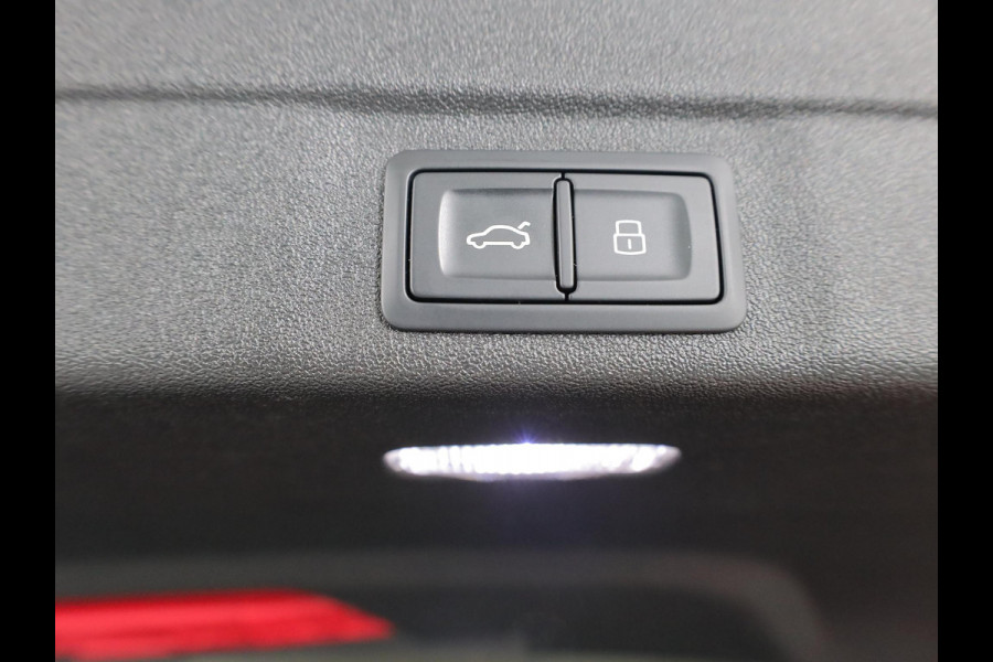 Audi A5 Avant 2.0 e-hybrid quattro S edition 299 pk S-tronic | Verlengde garantie | Navigatie | Parkeersensoren (Park assist) | Rondomzicht camera | Matrix LED koplampen | Multimedia scherm passagier | S-Line |