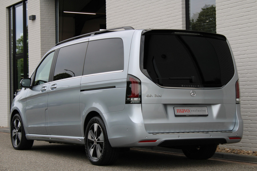 Mercedes-Benz Eqv 300 L2 / AMG / Luchtvering / Panorama / 7-Persoons / Burmester / Vol Opties / NIEUWSTAAT