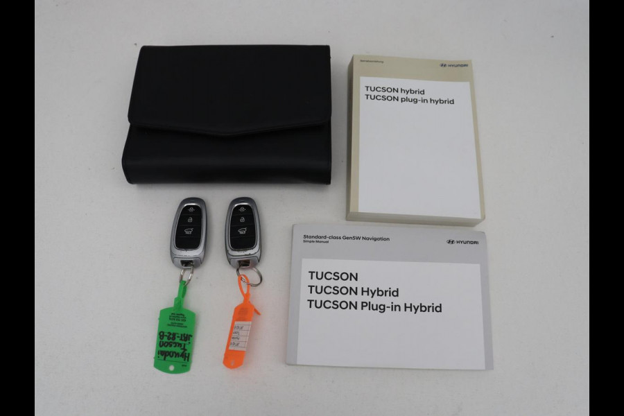 Hyundai Tucson 1.6 T-GDI PHEV N Line Sky 4WD | Panoramadak | Stoelverwarming | Leder/Alcantara | Camera | Adaptive cruise | Carplay | Full LED | Stuurverwarming | Keyless | Plug In