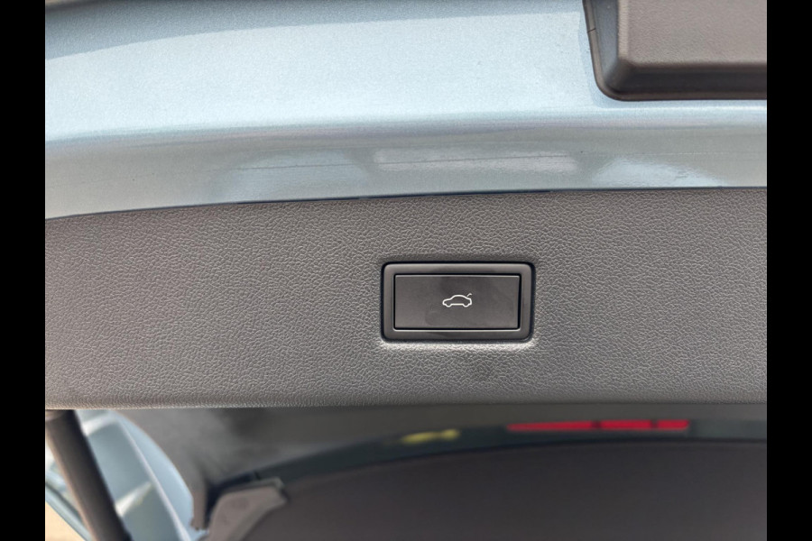 Ford Explorer Extended Range RWD 77 kWh VERKOCHT | Warmtepomp | 360 graden camera | Head up Display | Elektrische achterklep |  All season banden