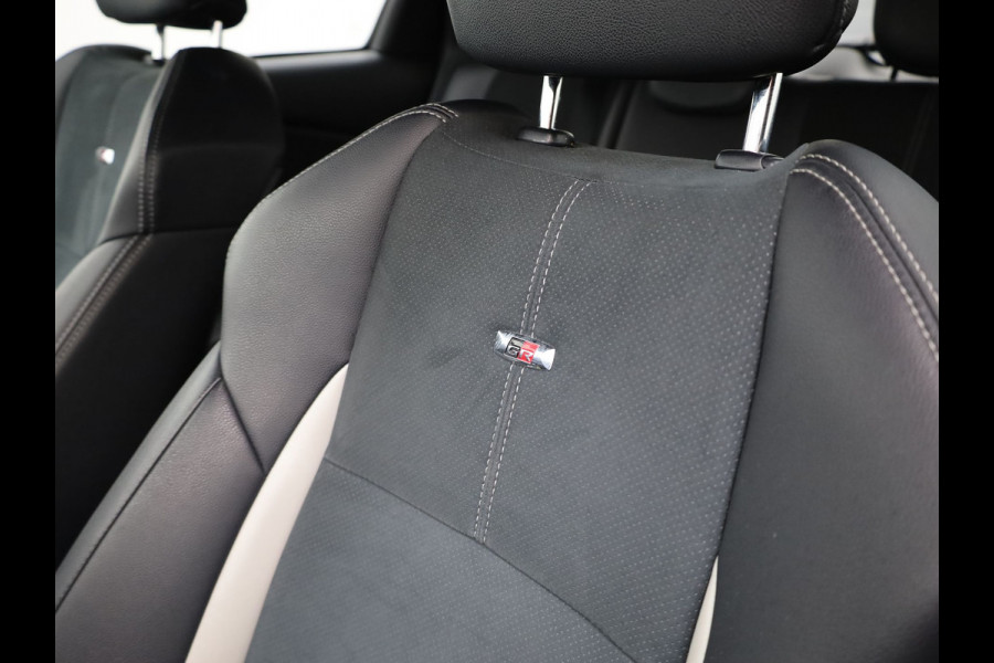 Toyota Yaris 1.5 Hybrid GR-Sport | Keyless | Apple Carplay/Android Auto | Prijs Rijklaar!!
