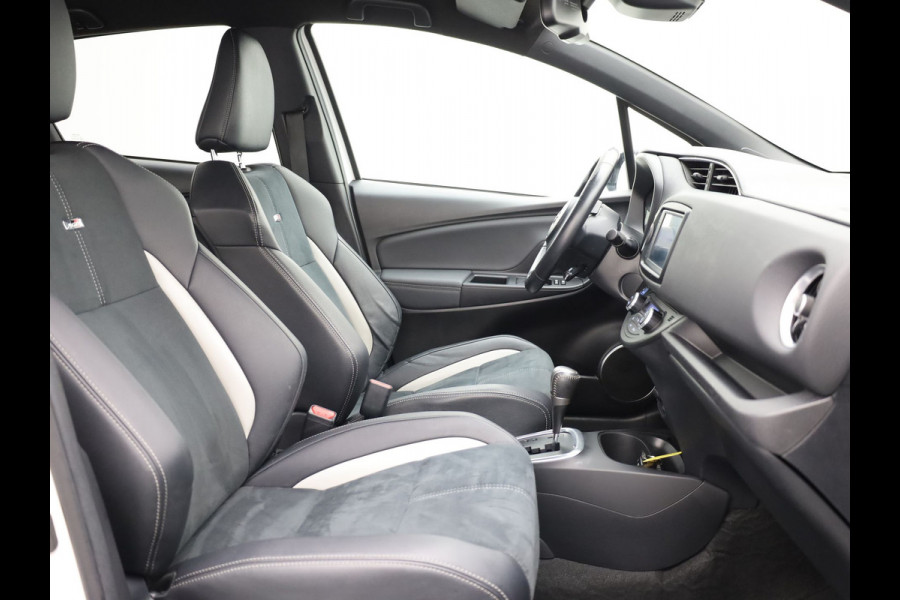 Toyota Yaris 1.5 Hybrid GR-Sport | Keyless | Apple Carplay/Android Auto | Prijs Rijklaar!!