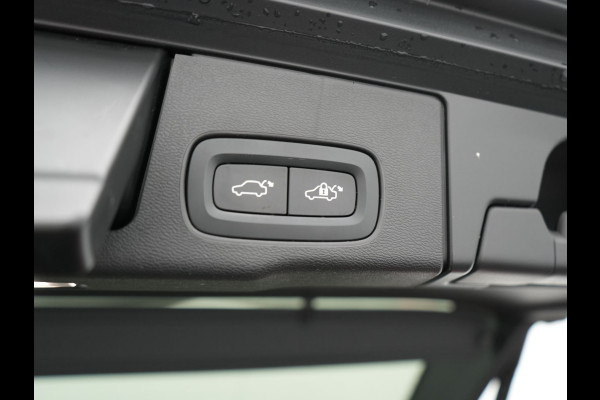 Volvo XC60 T6 AWD FACELIFT MODEL Inscription PHEV 350pk Dealer O.H | Panodak | Adaptive Cruise | Camera | Harman / Kardon | Lederen Sportstoelen Memory & Verwarmd | Google Assistant | Apple Carplay | Keyless | Full LED | Pilot Assist | Navigatie | Virtual |