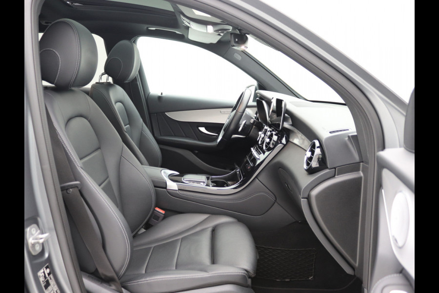 Mercedes-Benz GLC 300 4MATIC AMG Pano, keyless, 360° Camera, Sfeerverlichting