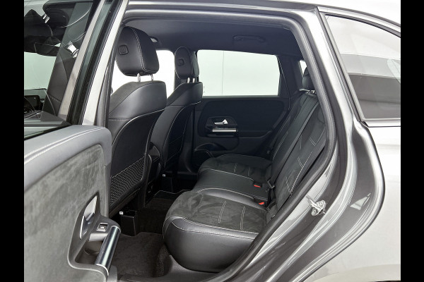 Mercedes-Benz B-Klasse 250 e Business Solution AMG Limited Lichtmetalen velgen | Wide screen | Navigatie | parking support | Inclusief 24 maanden MB Certified garantie voor Europa.