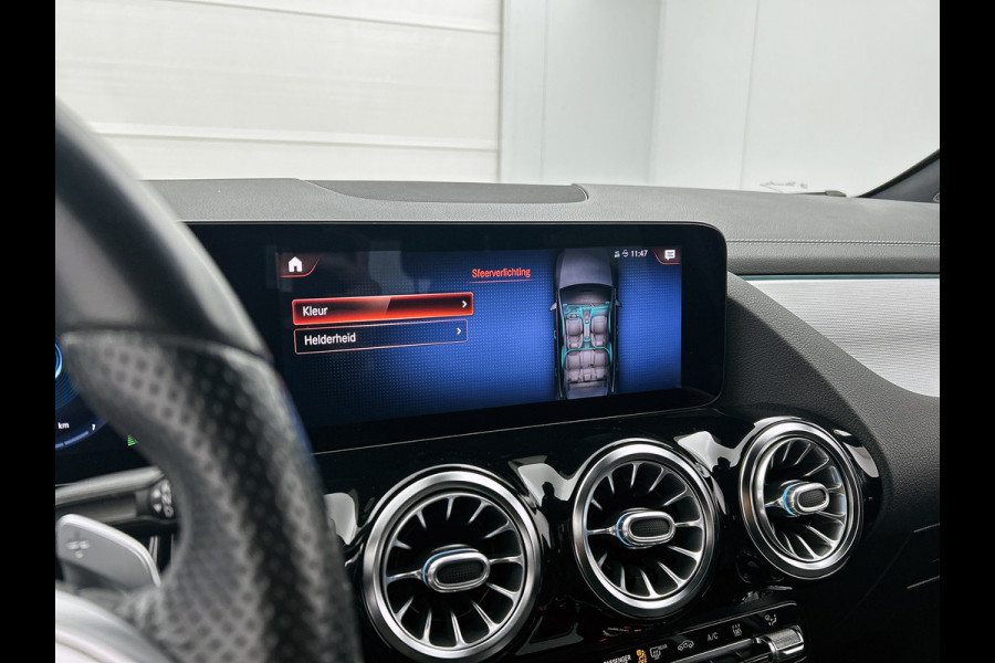 Mercedes-Benz B-Klasse 250 e Business Solution AMG Limited Lichtmetalen velgen | Wide screen | Navigatie | parking support | Inclusief 24 maanden MB Certified garantie voor Europa.