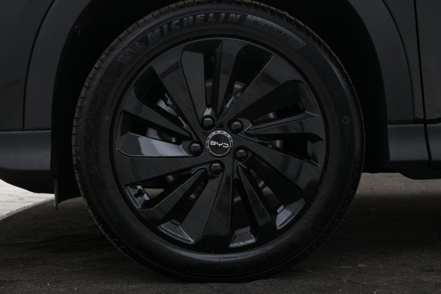 BYD SEAL U 1.5 DM-i FWD Boost Full Black!
