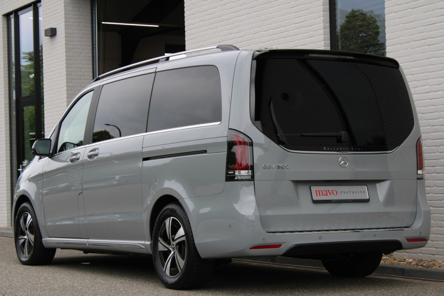 Mercedes-Benz Eqv 300 L2 / AMG / 7-Persoons / Burmester / 360 Camera / Vol Opties / NIEUWSTAAT