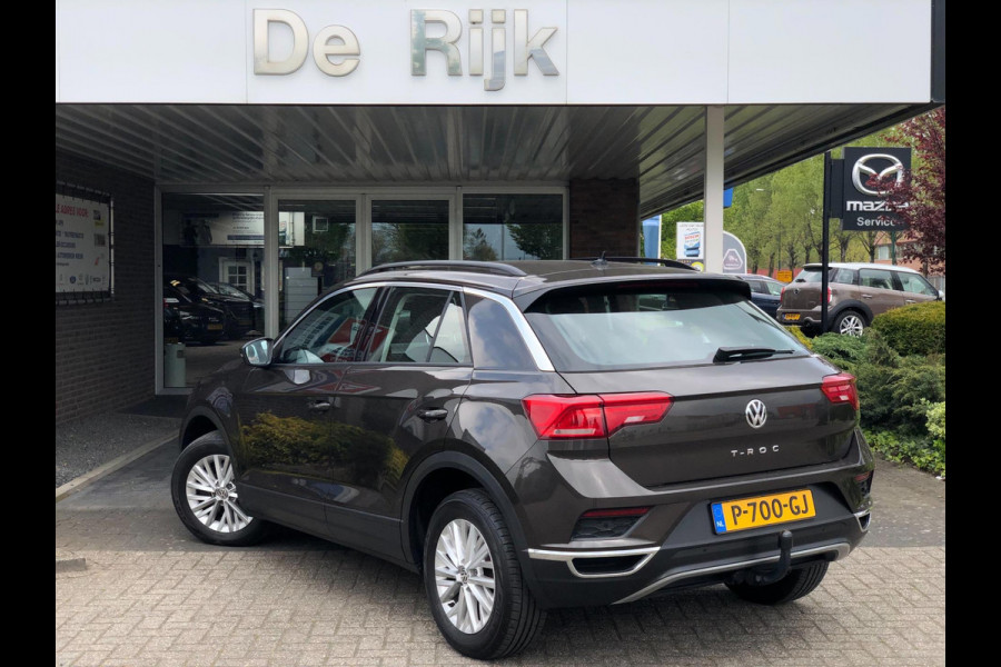 Volkswagen T-Roc 1.0 TSI Style | Carplay/Android, ACC, Stoel+Stuurverw., Trekhaak, Camera, PDC, Airco | Dealeronderhouden |