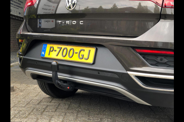 Volkswagen T-Roc 1.0 TSI Style | Carplay/Android, ACC, Stoel+Stuurverw., Trekhaak, Camera, PDC, Airco | Dealeronderhouden |