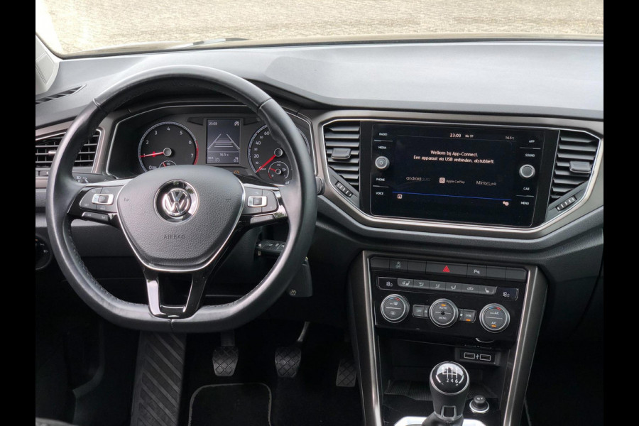 Volkswagen T-Roc 1.0 TSI Style | Carplay/Android, ACC, Stoel+Stuurverw., Trekhaak, Camera, PDC, Airco | Dealeronderhouden |