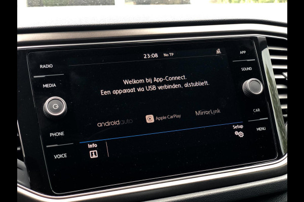 Volkswagen T-Roc 1.0 TSI Style | Carplay/Android, ACC, Stoel+Stuurverw., Trekhaak, Camera, PDC, Airco | Dealeronderhouden |