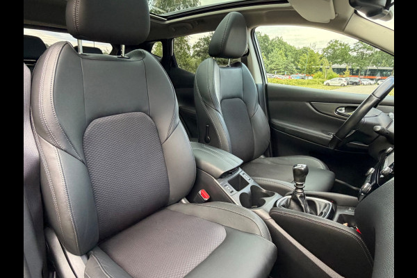 Nissan QASHQAI 1.2 Tekna, panoramadak, trekhaak, camera, vele opties, 1 e eigenaar, NL auto met nap