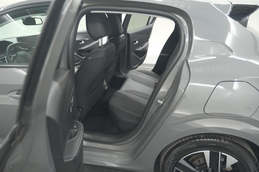 Peugeot 208 1.2 Hybrid 100 e-DCS6 Allure | Camera | Apple Carplay | Keyless Entry | Parkeersensoren
