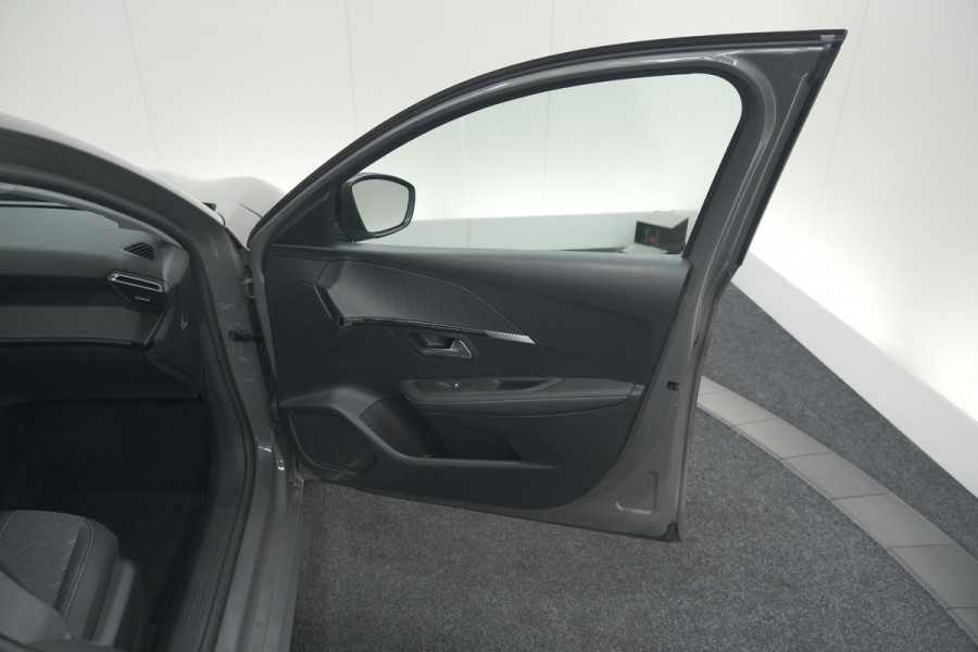 Peugeot 208 1.2 Hybrid 100 e-DCS6 Allure | Camera | Apple Carplay | Keyless Entry | Parkeersensoren