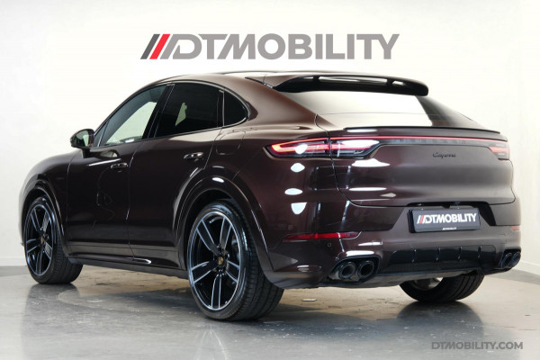 Porsche Cayenne Coupé 3.0 E-Hybrid Platinum Edition | Achterasbesturing | Luchtvering | Panorama | Trekhaak |