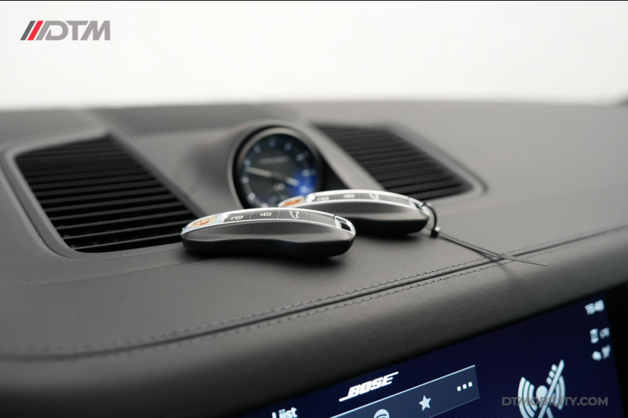 Porsche Cayenne Coupé 3.0 E-Hybrid Platinum Edition | Achterasbesturing | Luchtvering | Panorama | Trekhaak |