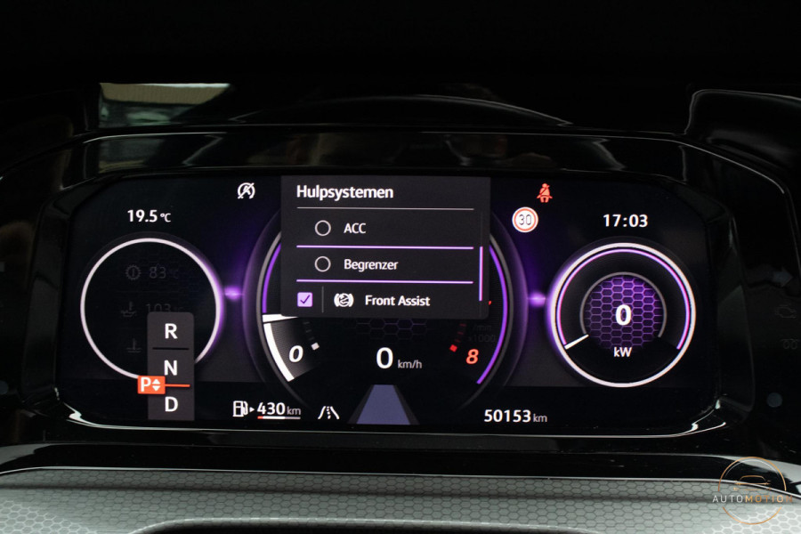 Volkswagen Golf 2.0 TSI GTI PANO CAMERA MISTLAMPEN IQ STOELVERWARMING