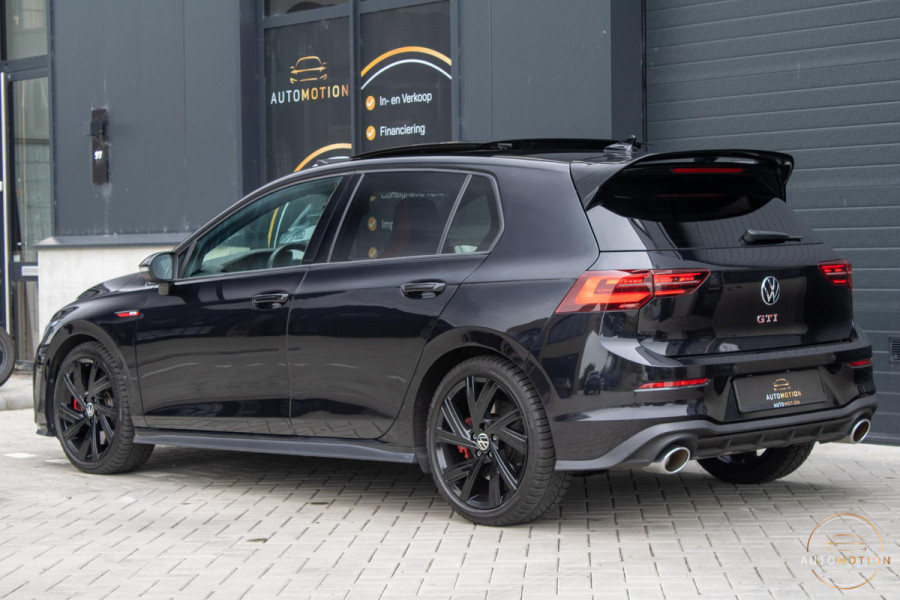 Volkswagen Golf 2.0 TSI GTI PANO CAMERA MISTLAMPEN IQ STOELVERWARMING