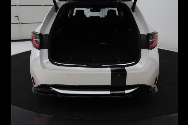 Toyota Corolla 2.0 Hybrid Business Sport Intro Adaptive cruise | Achteruitrij camera | Head Up | Navigatie | Carplay | Bluetooth | JBL Sound | Climate control |